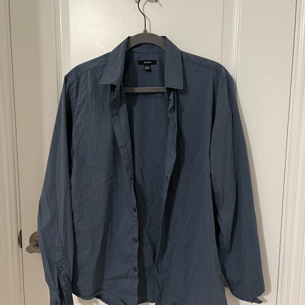 Navy blue button up long sleeve Alfani shirt